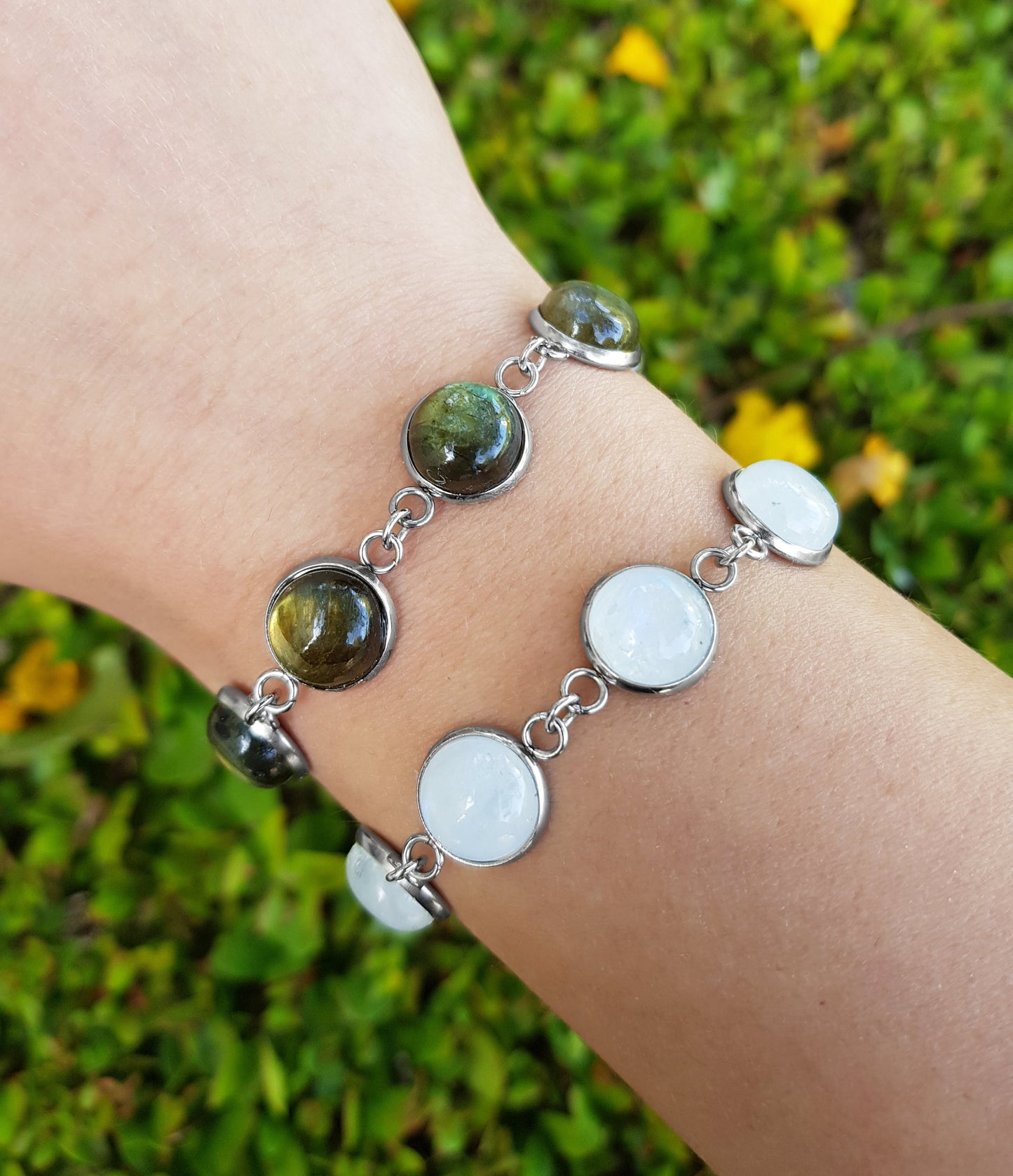 Rainbow Moonstone Labradorite Bracelet In Surgical Stainless Steel Adjustable Bracelet