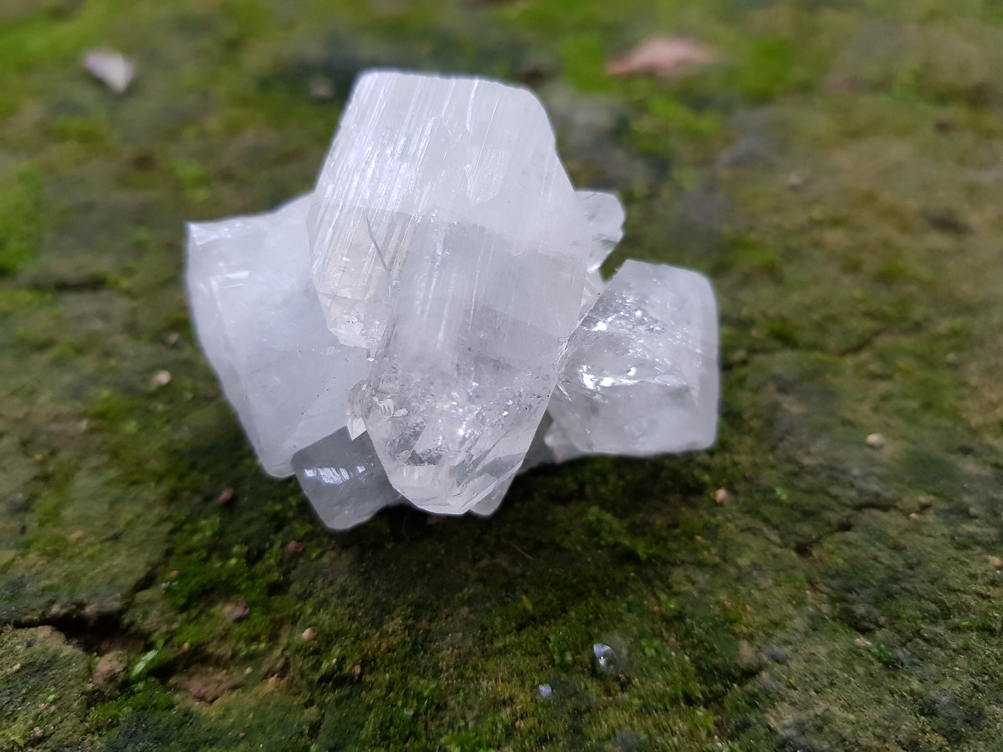 Small Natural Apophylite Crystal Cluster, Double Terminated Mineral, Healing Crystal, Mineral Specimen, Mineral Collection