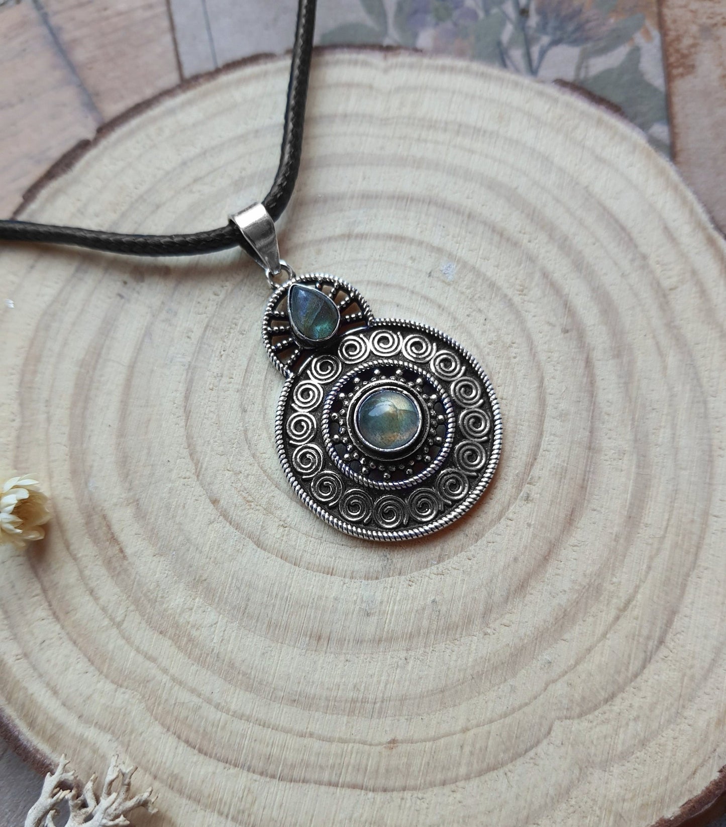 Natural Labradorite Pendant In Sterling Silver Ethnic Rustic Necklace One Of A Kind Gift - LunarGem -