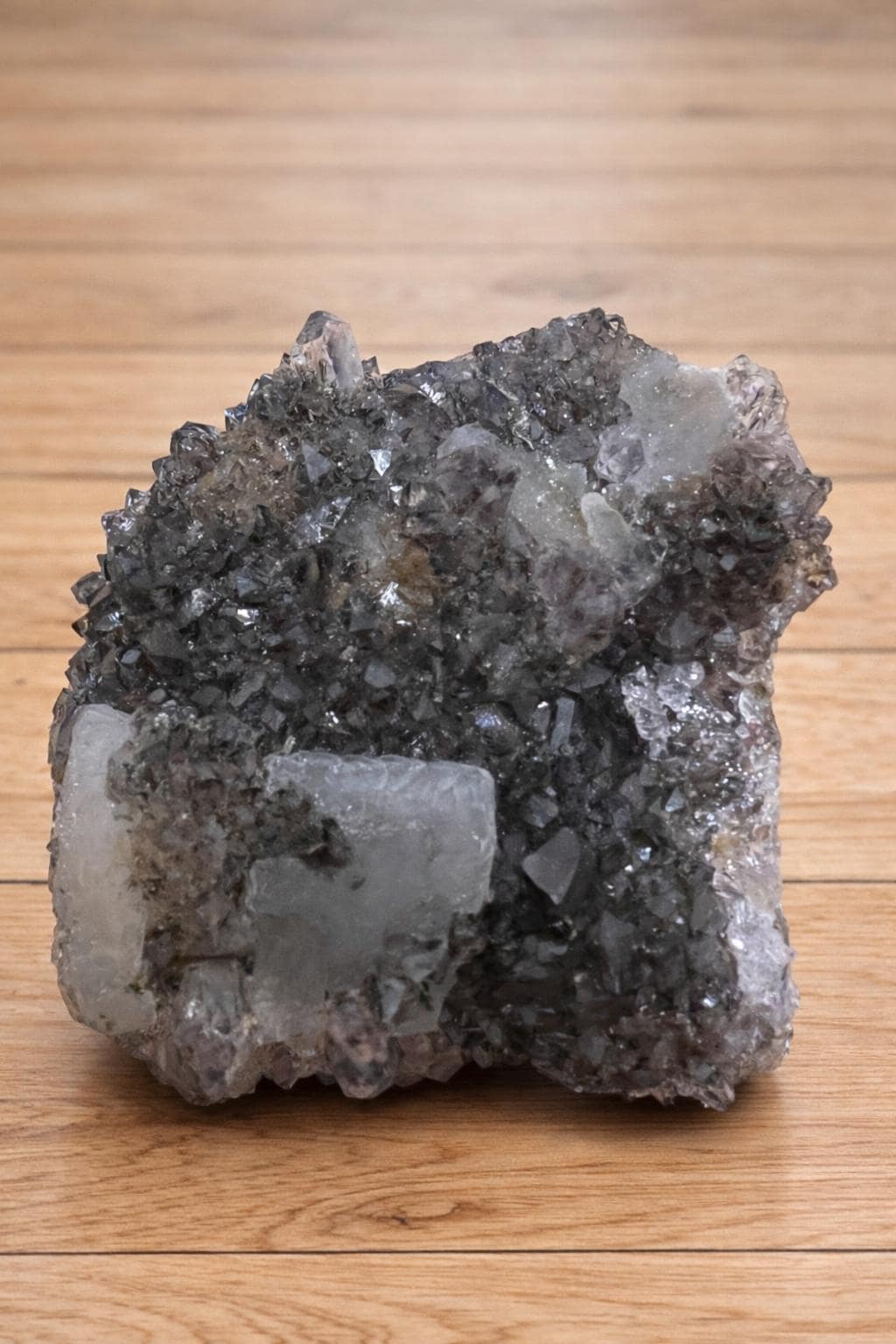 Brazilian Agate Druzy Quartz with Calcite, Natural Crystal Cluster, Quartz Geode Specimen, Healing Crystal Decor