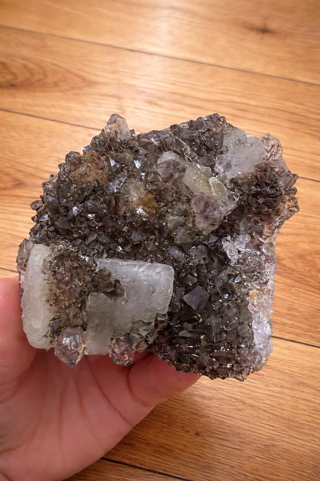 Brazilian Agate Druzy Quartz with Calcite, Natural Crystal Cluster, Quartz Geode Specimen, Healing Crystal Decor
