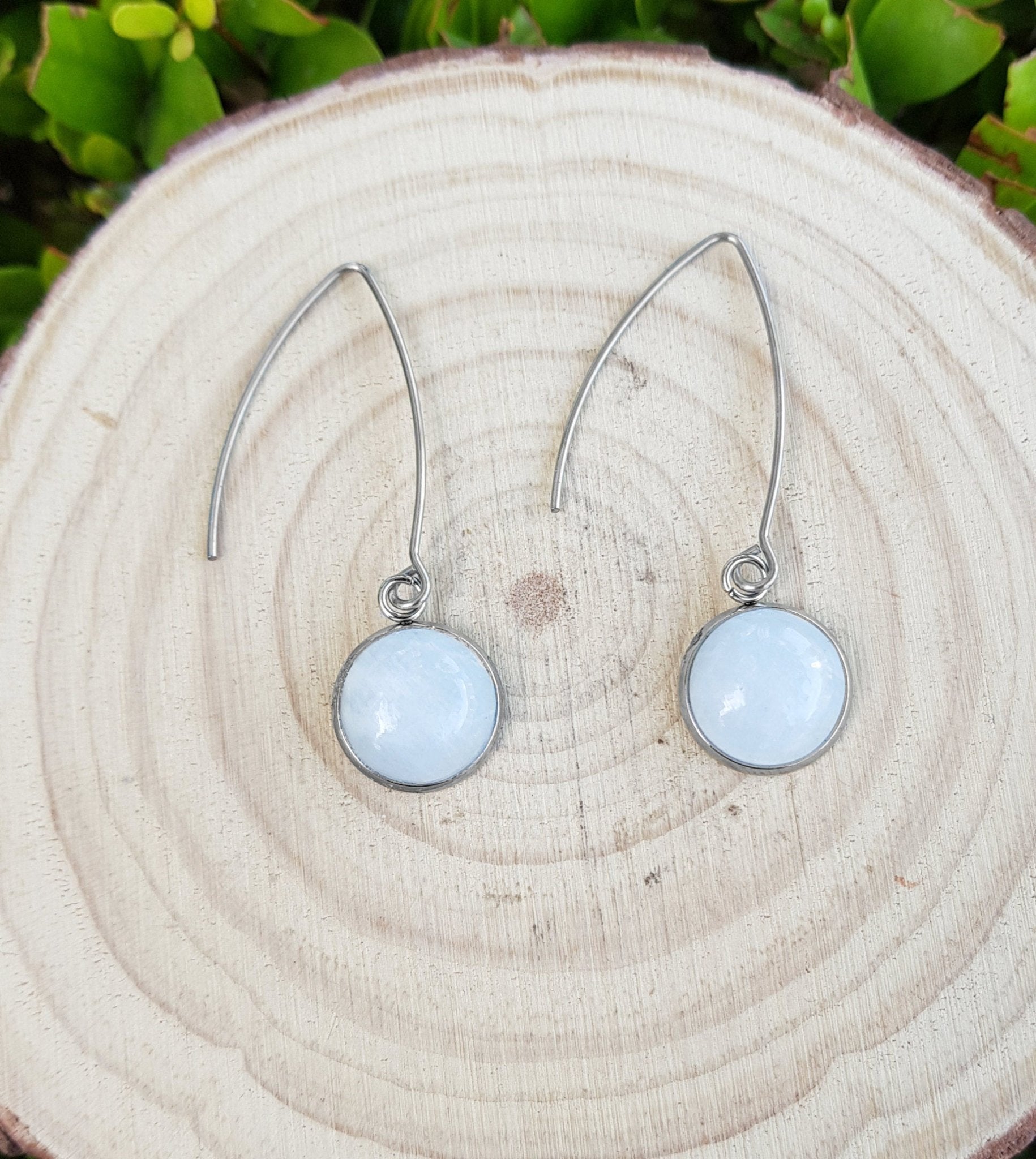 Labradorite Dangle Earrings: Hypoallergenic Stainless Steel, Minimalist Style - LunarGem - Earrings