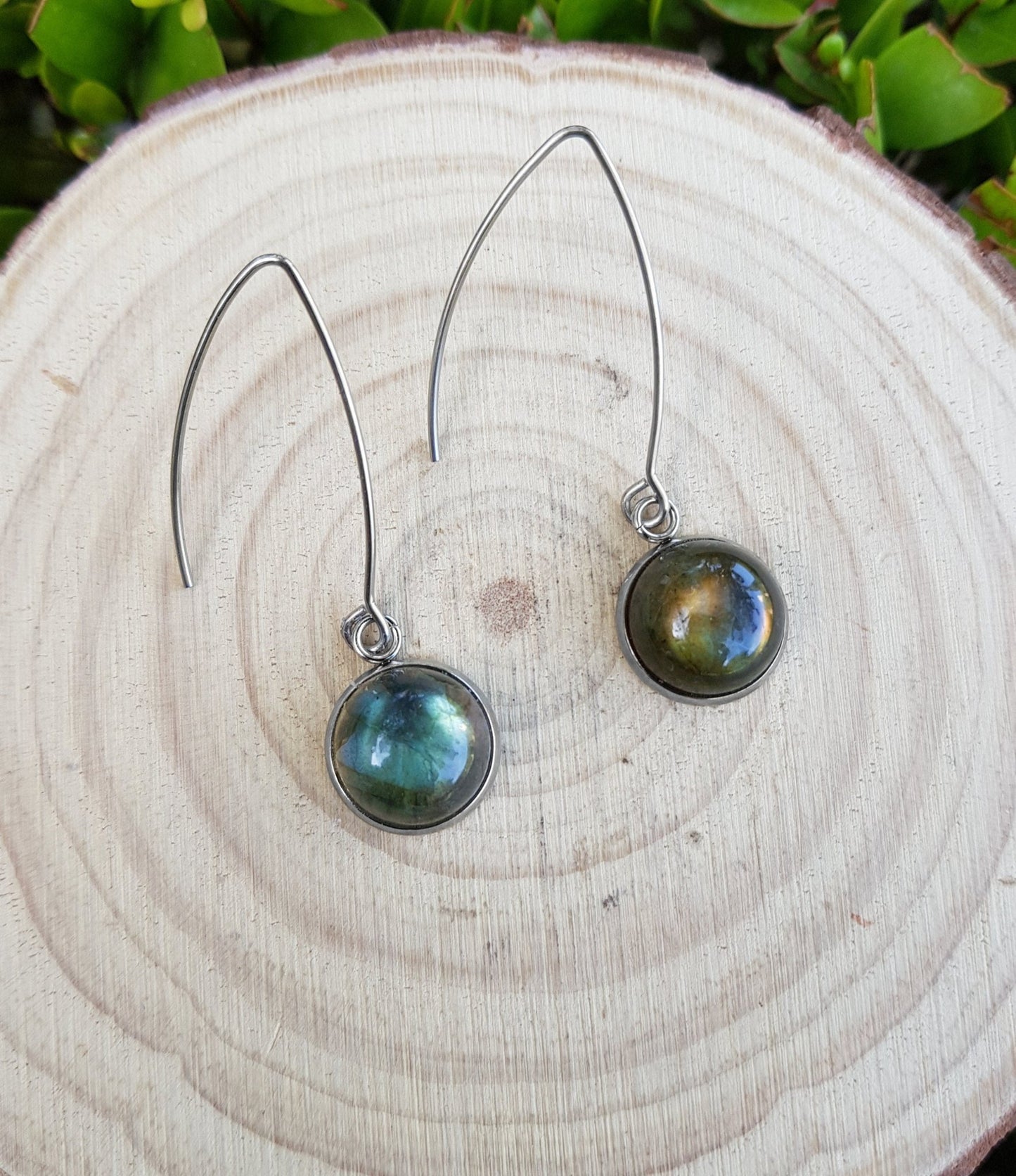 Labradorite Dangle Earrings: Hypoallergenic Stainless Steel, Minimalist Style - LunarGem - Earrings