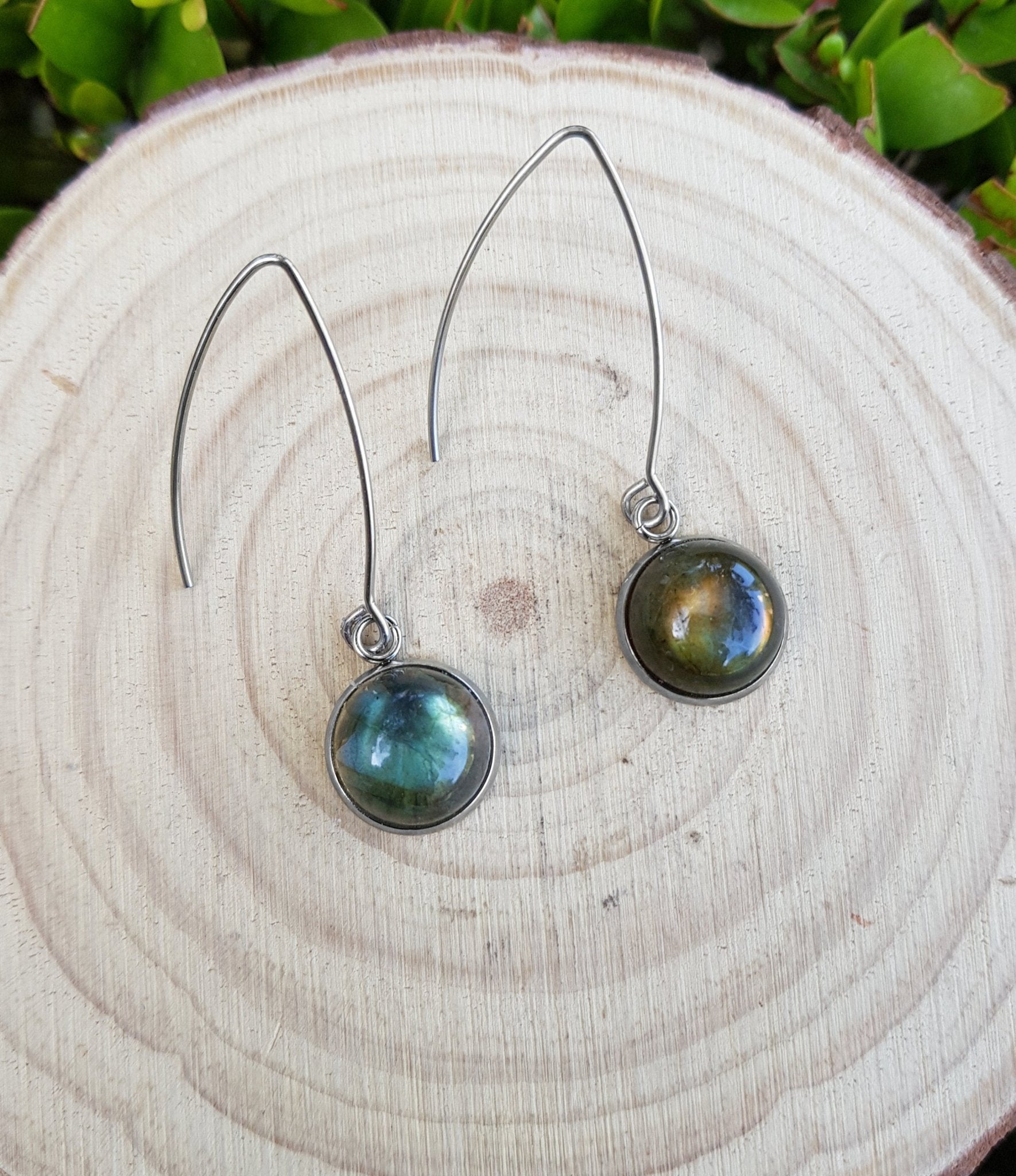 Labradorite Dangle Earrings: Hypoallergenic Stainless Steel, Minimalist Style - LunarGem - Earrings
