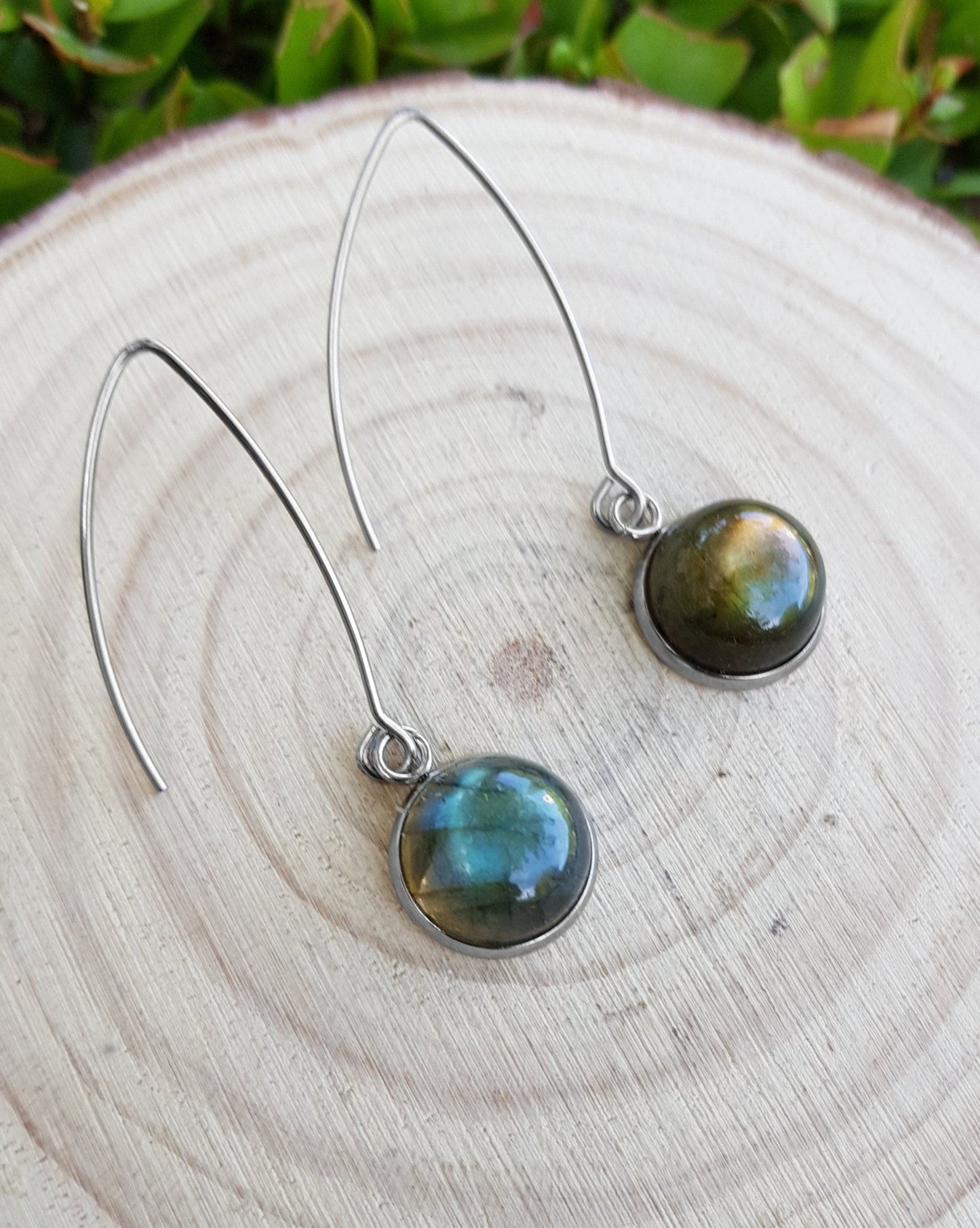 Labradorite Dangle Earrings: Hypoallergenic Stainless Steel, Minimalist Style - LunarGem - Earrings