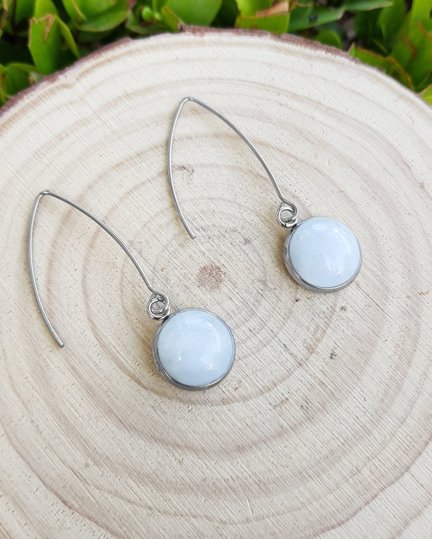 Labradorite Dangle Earrings: Hypoallergenic Stainless Steel, Minimalist Style - LunarGem - Earrings