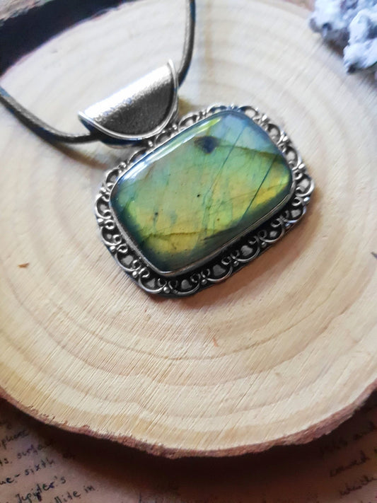 Labradorite Sterling Silver Pendant: Boho Statement Necklace - LunarGem - 