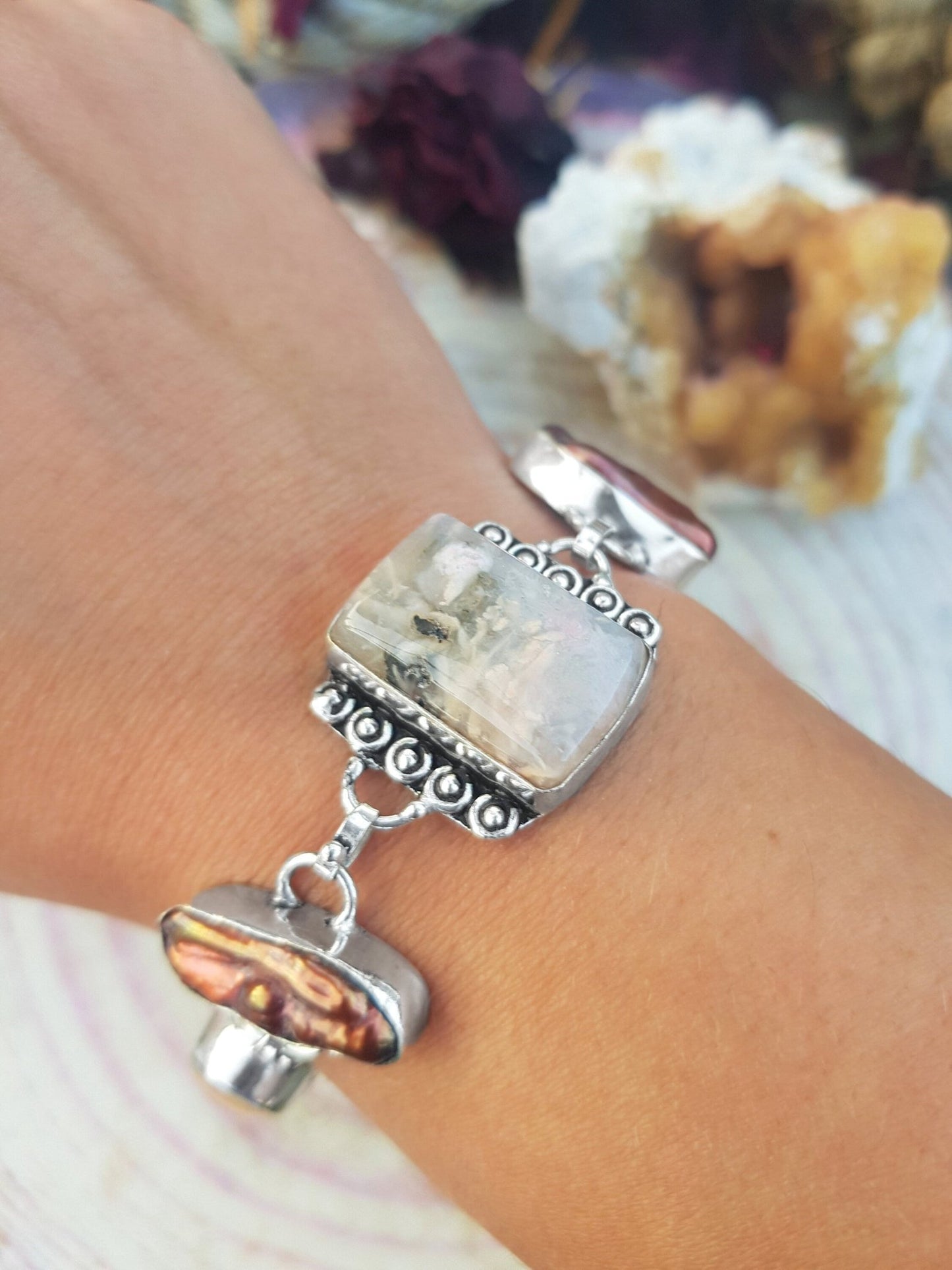 Moss Agate And Biwa Pearl Bracelet In Sterling Silver Multi Stone Adjustable Bracelet - LunarGem - 