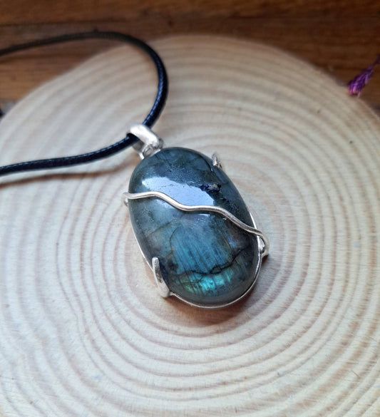 Natural Labradorite Sterling Silver Pendant - Statement Necklace - LunarGem - 
