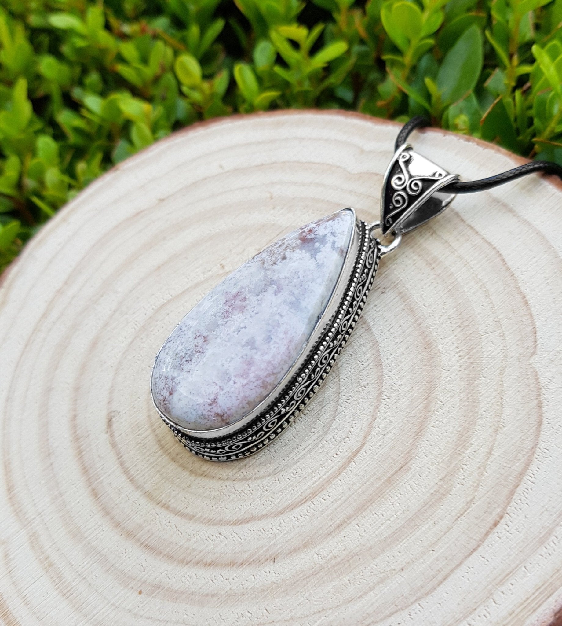 Sterling Silver Agate Pendant Necklace: Boho Statement Jewelry - LunarGem - Necklaces