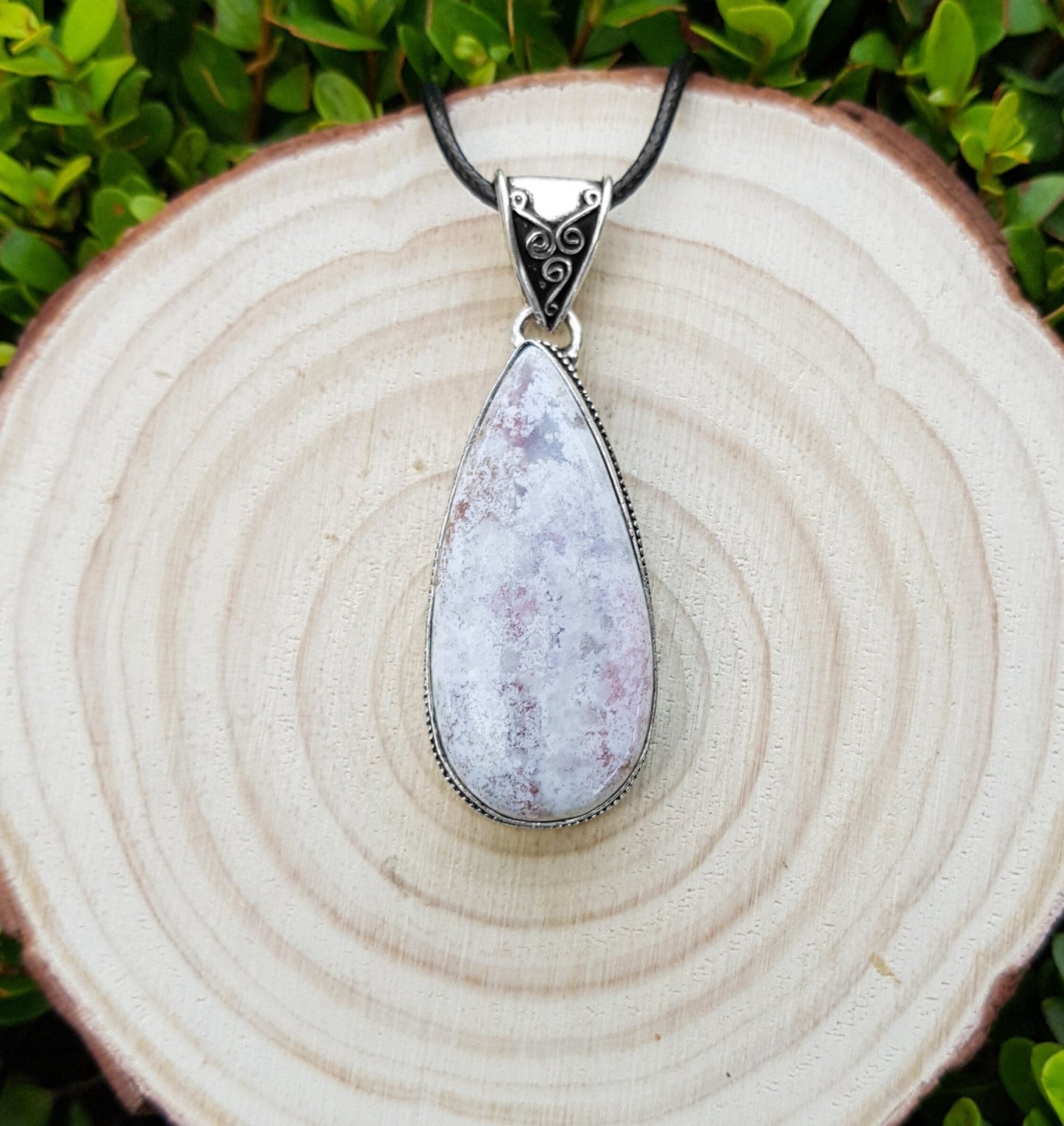 Sterling Silver Agate Pendant Necklace: Boho Statement Jewelry - LunarGem - Necklaces