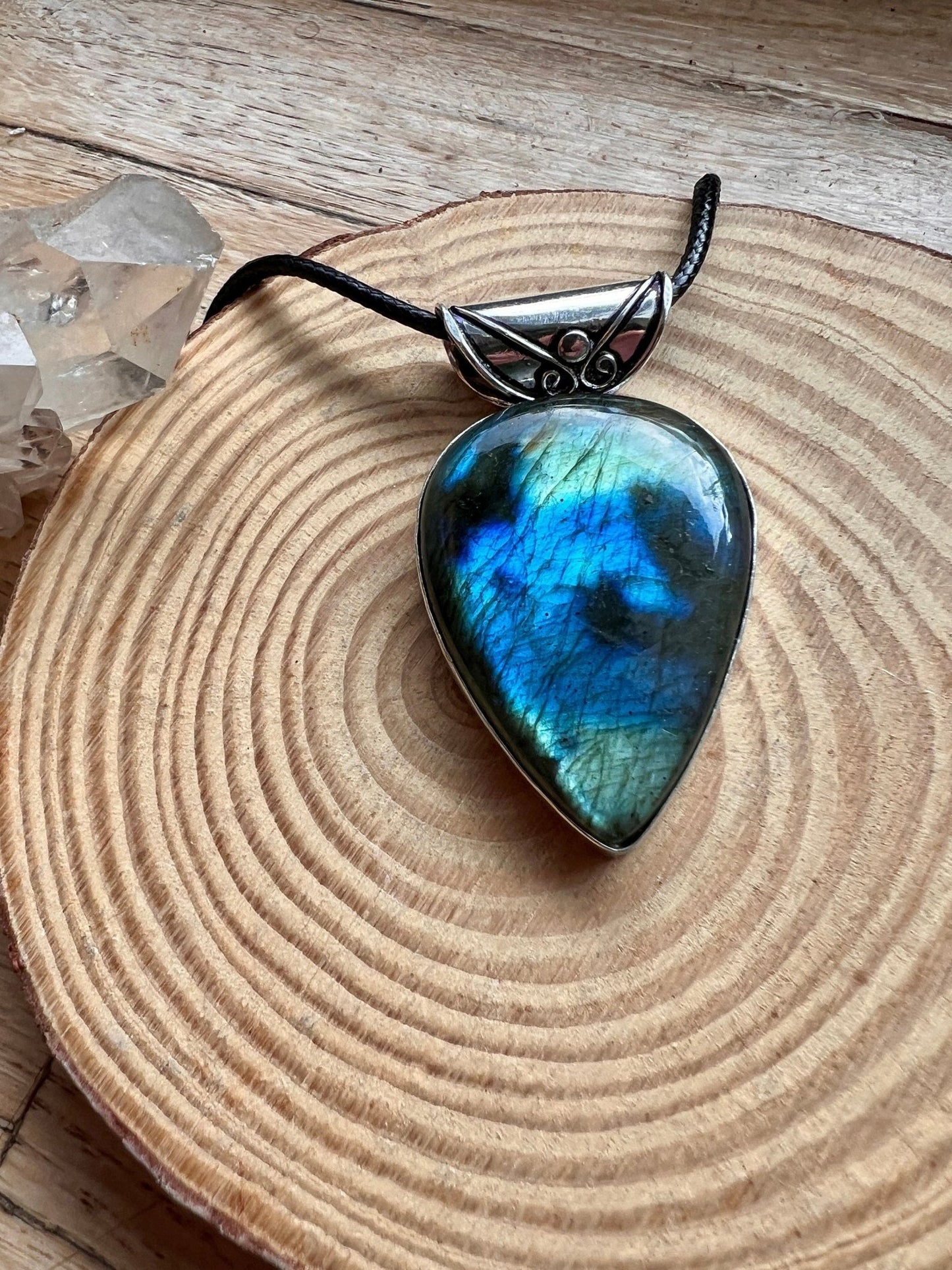 Sterling Silver Labradorite Pendant: Boho Statement Jewelry - LunarGem - 