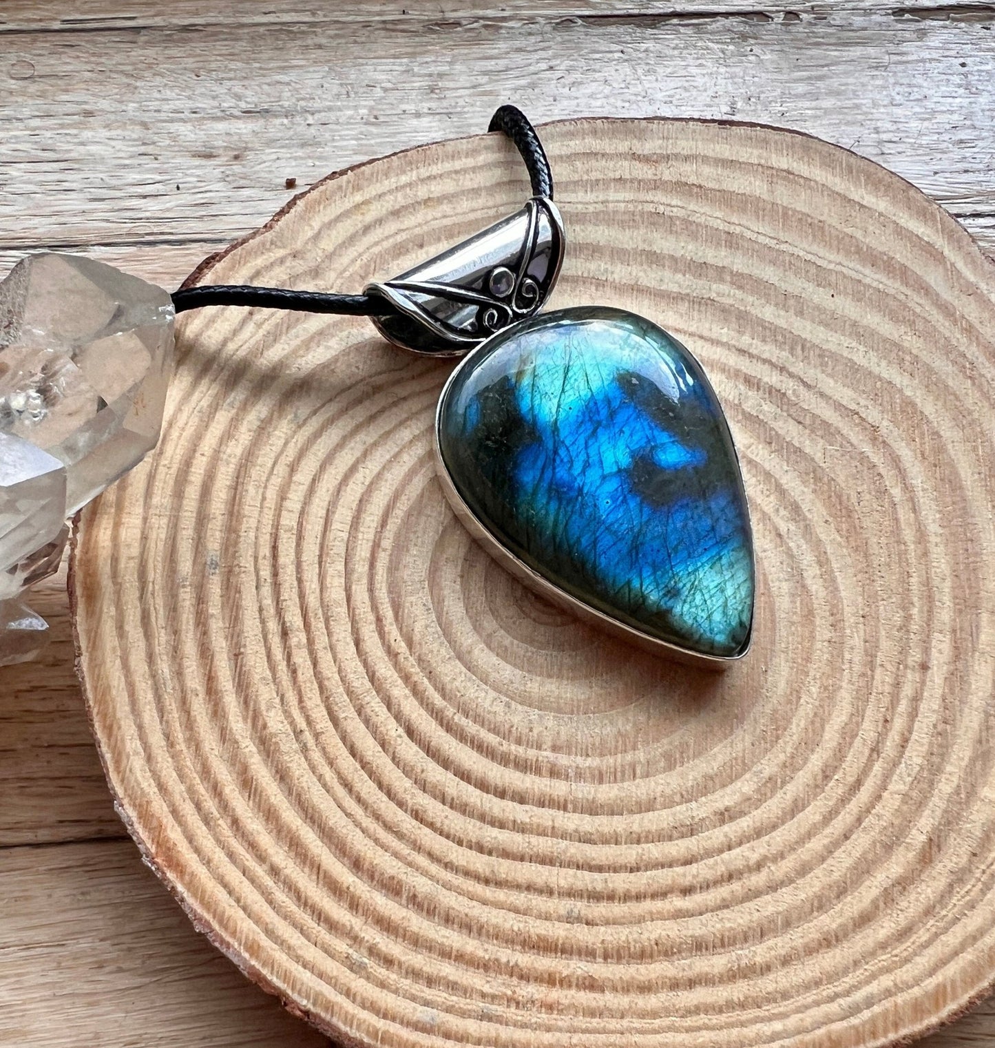 Sterling Silver Labradorite Pendant: Boho Statement Jewelry - LunarGem - 