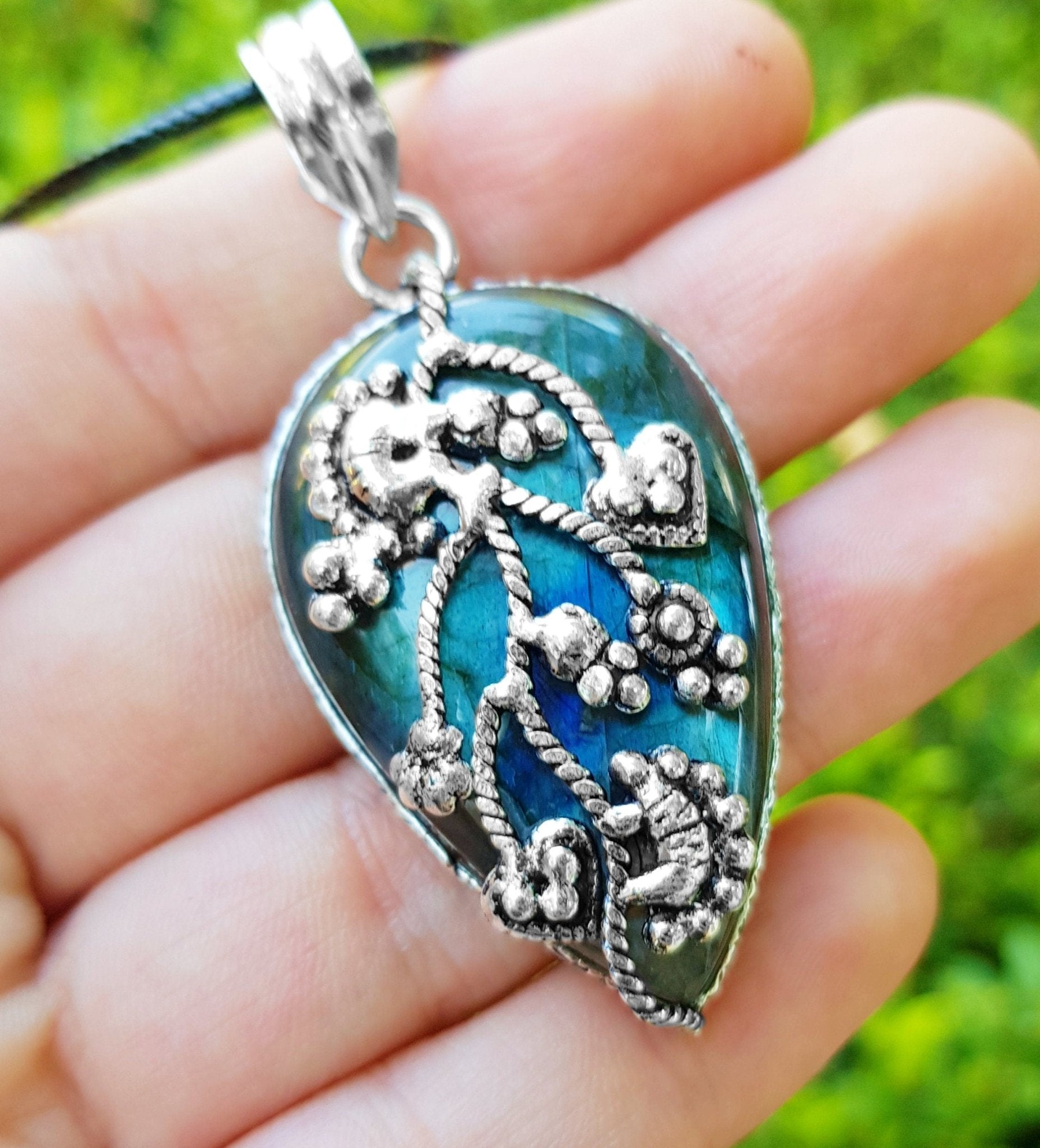 Blue Labradorite Statement Pendant In Sterling Silver Gemstone Necklace Boho Pendant Unique Gift Unisex Gift - LunarGem - Jewelry