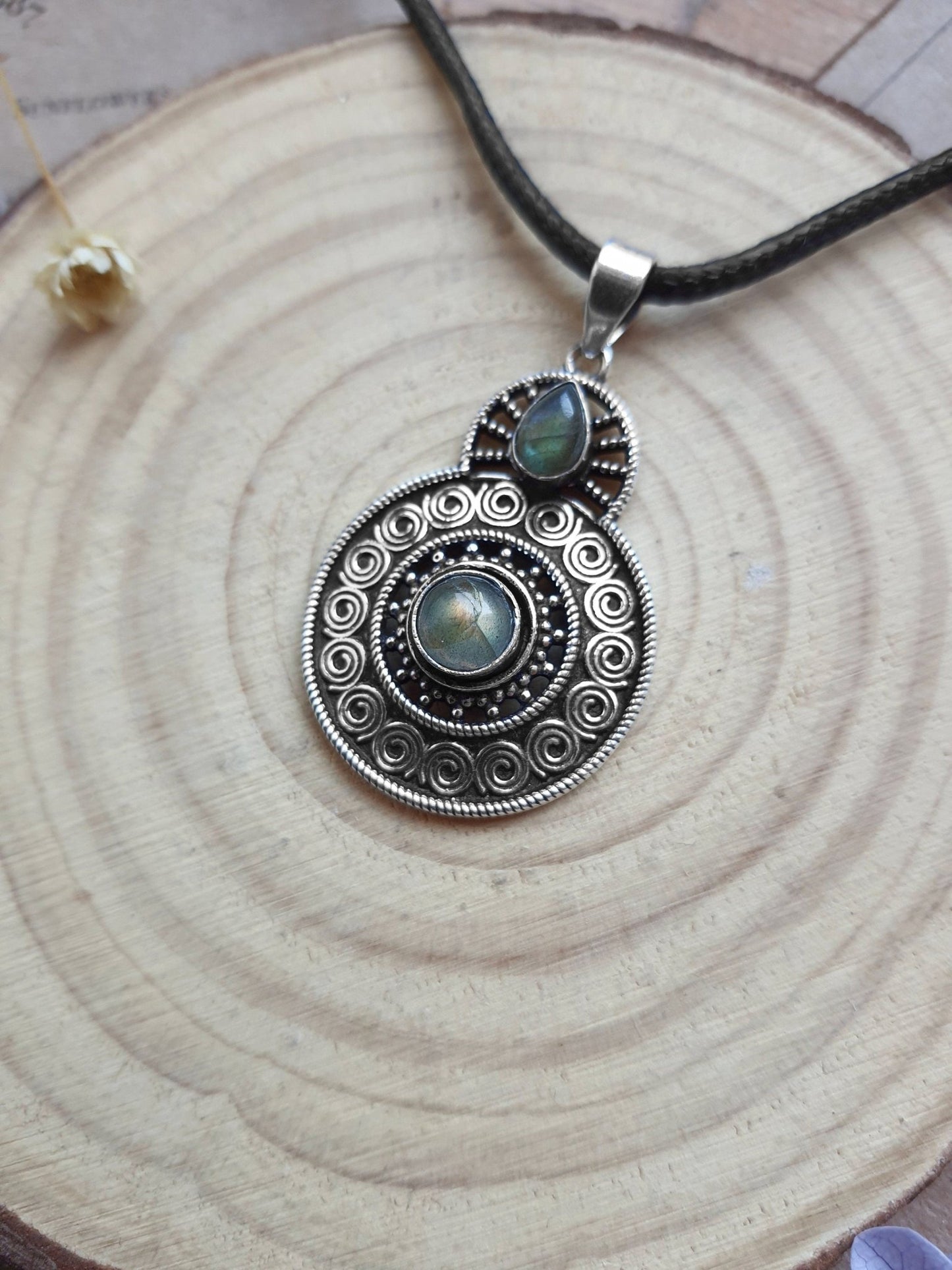Natural Labradorite Pendant In Sterling Silver Ethnic Rustic Necklace One Of A Kind Gift - LunarGem - 