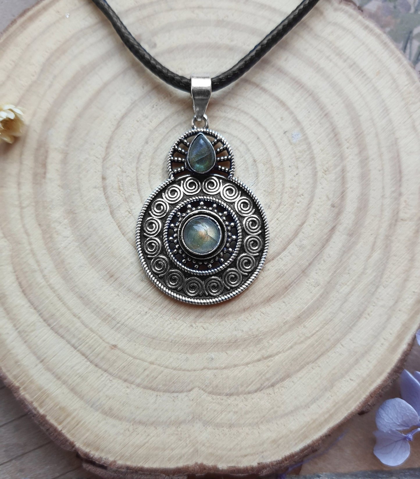 Natural Labradorite Pendant In Sterling Silver Ethnic Rustic Necklace One Of A Kind Gift - LunarGem - 